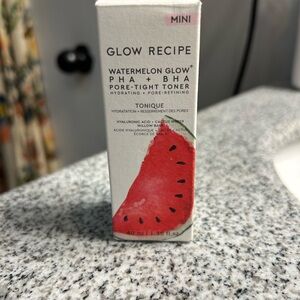 Glow Recipe Watermelon Glow PHA + BHA Toner - Pink and White